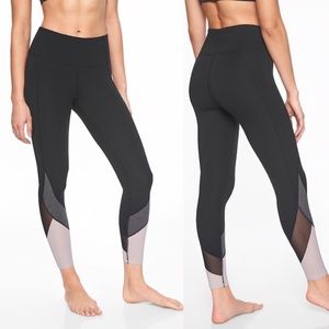Athleta HR Salutation Colorblock Mesh 7/8 size XS